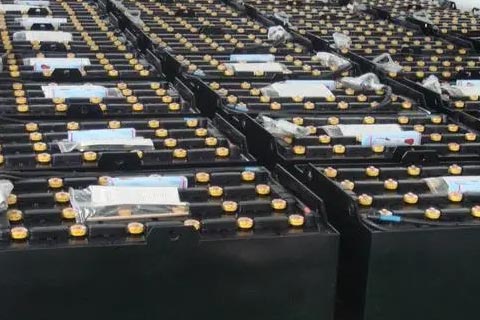 ㊣广信应家乡专业回收汽车电池㊣电池板组件回收㊣专业回收叉车蓄电池